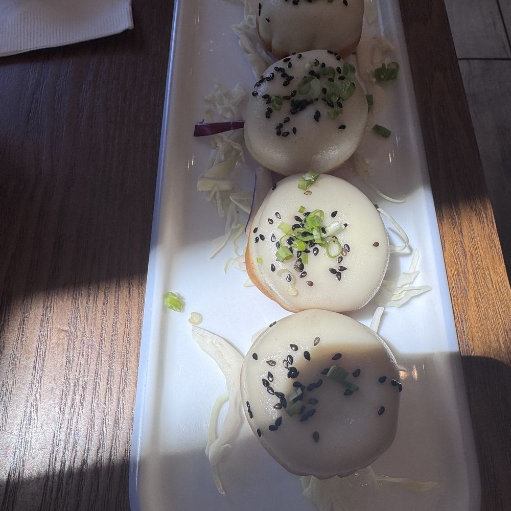 Pork Pan Fried Buns (4 Pcs)