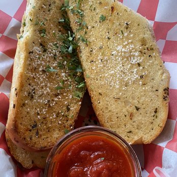 Pomodoro Pizzeria - Garlic bread - Italian Near Me - Bristol, Rhode Island Pomodoro Pizzeria - Garlic bread - Italian Near Me - Bristol, Rhode Island