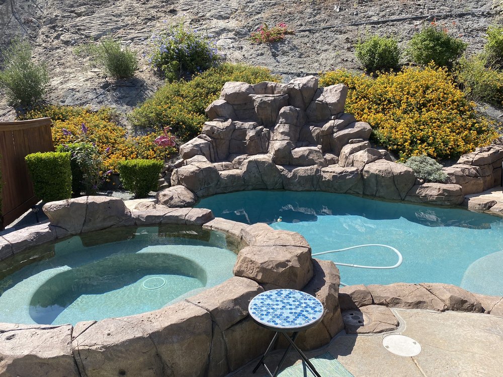 Creative Waterscapes Logo