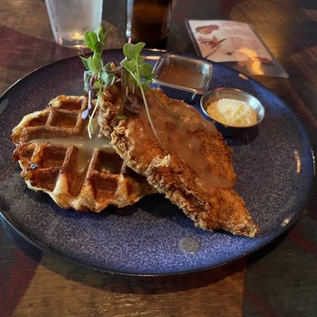 Rood - Chicken & Waffle - Desserts Near Me - Lakewood, Ohio Rood - Chicken & Waffle - Desserts Near Me - Lakewood, Ohio