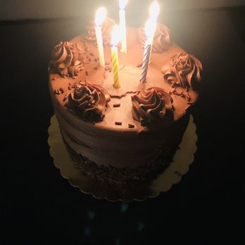 Carlo's Bakery - 6" Chocolate Fudge Cake - Bakeries Near Me - Hoboken, New Jersey