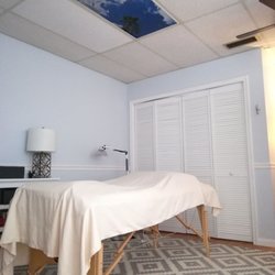 Gainesville Acupuncture and Holistic Medicine - Treatment room