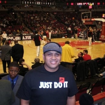 United Center - Da Bulls - Stadiums & Arenas Near Me - Chicago, Illinois