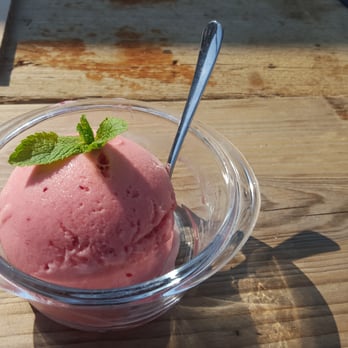 Miss Behave Bar - My raspberry sorbet! - American Near Me - Stockholm, Alberta