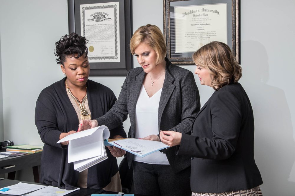 Abogada Denise Ramos - immigration attorney in Kansas City, KS