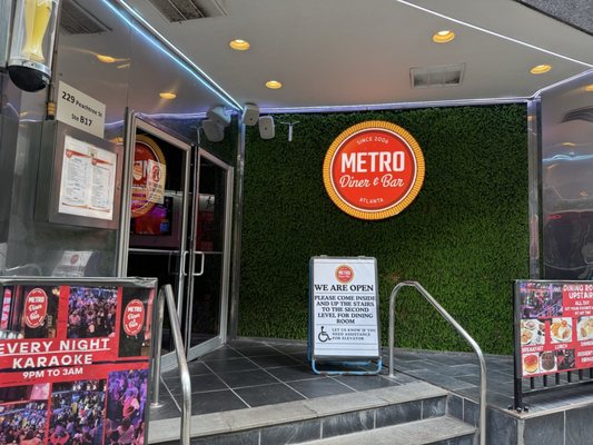 Metro Diner and Bar by null