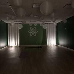 Jade Yoga and Wellness - Inside the studio