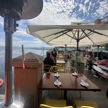 Schooners Monterey - Outdoor - Seafood Near Me - Monterey, California Schooners Monterey - Outdoor - Seafood Near Me - Monterey, California