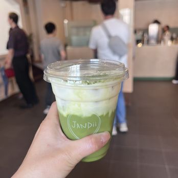 Jandii - Matcha Einspanner - Coffee & Tea Near Me - San Francisco, California Jandii - Matcha Einspanner - Coffee & Tea Near Me - San Francisco, California