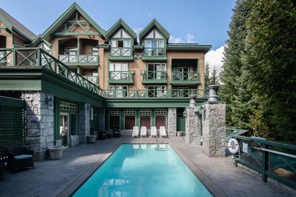 Pinnacle Hotel Whistler by null