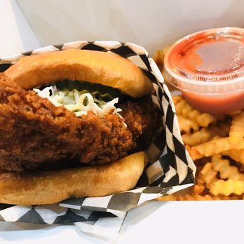 Jay Bird's Chicken - Chicken sandwich (5/5) - Chicken Shop Near Me - Long Beach, California Jay Bird's Chicken - Chicken sandwich (5/5) - Chicken Shop Near Me - Long Beach, California