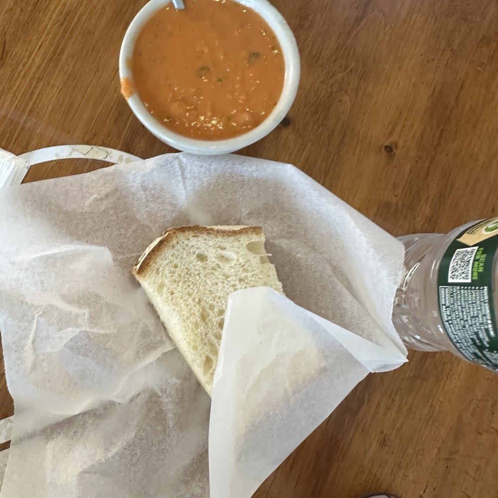 Destination Soups - Creamy tomato soup and bread - Soup Near Me - New Bedford, Massachusetts Destination Soups - Creamy tomato soup and bread - Soup Near Me - New Bedford, Massachusetts