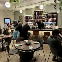 Mosaic Distillery - Tasting room space.