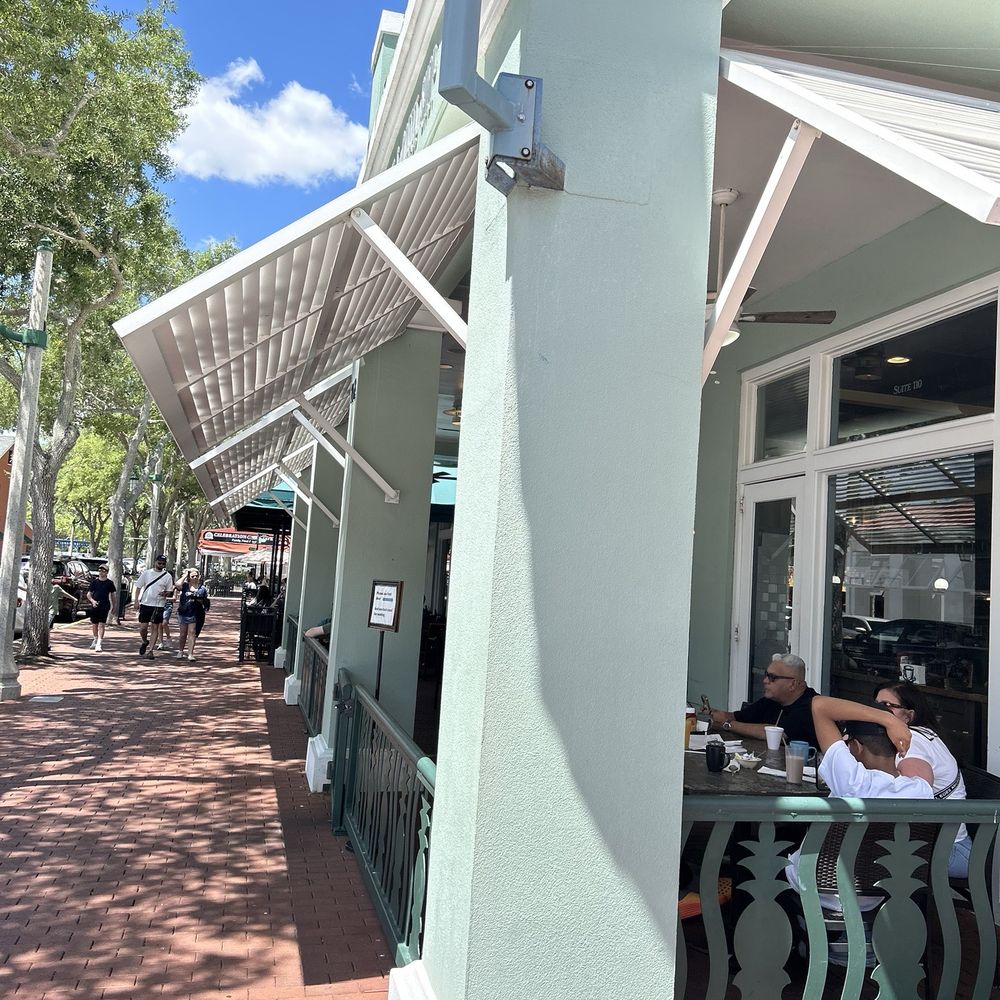 Really nice outdoor seating Really nice outdoor seating