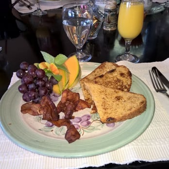 Haus Rohrbach Pension - French Toast breakfast was delicious. - Bed & Breakfast Near Me - Leavenworth, Washington Haus Rohrbach Pension - French Toast breakfast was delicious. - Bed & Breakfast Near Me - Leavenworth, Washington