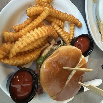 Stingray Grill - Burger - American Near Me - Bowling Green, Kentucky Stingray Grill - Burger - American Near Me - Bowling Green, Kentucky