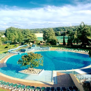 Les Pyramides - Recreation Centers Near Me - Le Port-Marly, 78