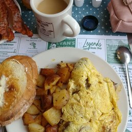 Omelette with onions and mushrooms and home fries