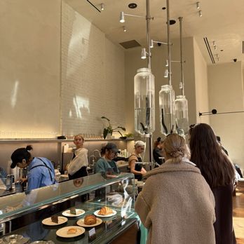 12 Matcha - queue - Cafes Near Me - New York, New York