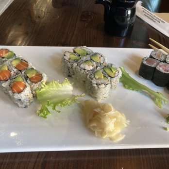 Ari Sushi - Salmon/avocado, yellow tail/scallion, Shrimp/avocado rolls - Sushi Bars Near Me - New York, New York Ari Sushi - Salmon/avocado, yellow tail/scallion, Shrimp/avocado rolls - Sushi Bars Near Me - New York, New York