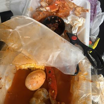 Crazy Crab - Seafood Near Me - Southfield, Michigan