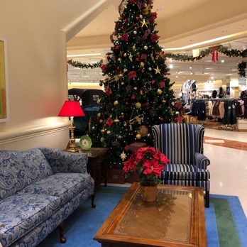 Von Maur - Festive - Department Stores Near Me - Livonia, Michigan
