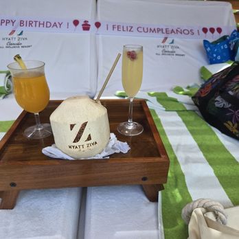 Hyatt Ziva Cancun - My beautiful daughters birthday, and they decorated the cabana!! - Hotels Near Me - Cancún, ROO