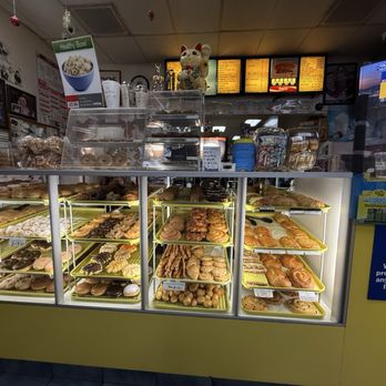 Master Fresh Donuts - John counter with menu in the background - Donuts Near Me - Hacienda Heights, California Master Fresh Donuts - John counter with menu in the background - Donuts Near Me - Hacienda Heights, California