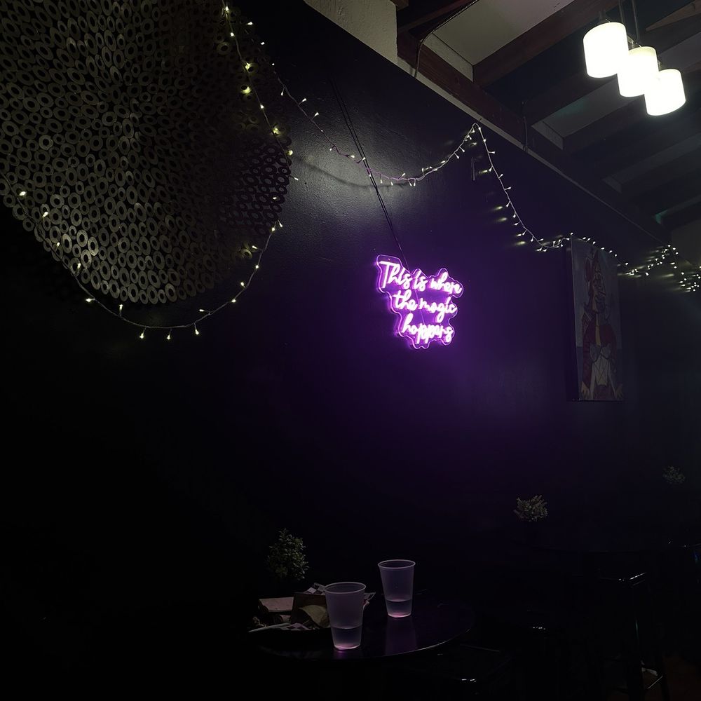 Grilled Cheese Gallery - Decor - Ice Cream & Frozen Yogurt Near Me - St. Augustine, Florida
