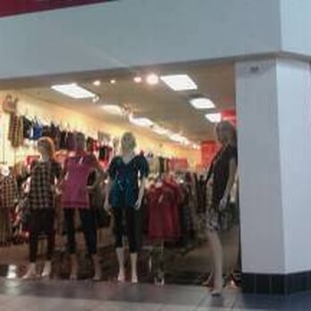 Designer Max - Women's Clothing Near Me - Las Vegas, Nevada Designer Max - Women's Clothing Near Me - Las Vegas, Nevada
