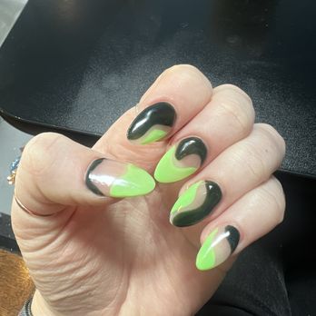 Sunset Nails - Nail Salons Near Me - San Francisco, California