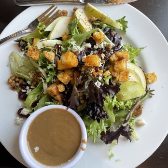 Westbrook Lobster - Pear and walnut salad - Seafood Near Me - Wallingford, Connecticut Westbrook Lobster - Pear and walnut salad - Seafood Near Me - Wallingford, Connecticut