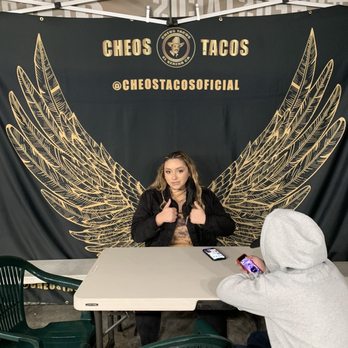 Cheo's Tacos - Dining area. - Food Trucks Near Me - El Sereno, California