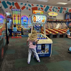 Chuck E. Cheese