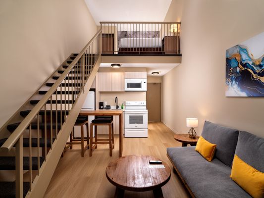 Huntingdon Hotel & Suites by null