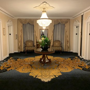 The Drake - Elevators - Hotels Near Me - Chicago, Illinois