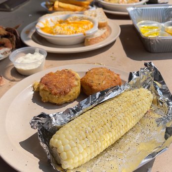 Fisherman's Crab Deck - Crab cakes and corn - Seafood Near Me - Grasonville, Maryland