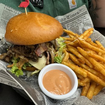 The Meat Wagon - Mushroom truffle smash burger - Food Trucks Near Me - Las Vegas, Nevada The Meat Wagon - Mushroom truffle smash burger - Food Trucks Near Me - Las Vegas, Nevada