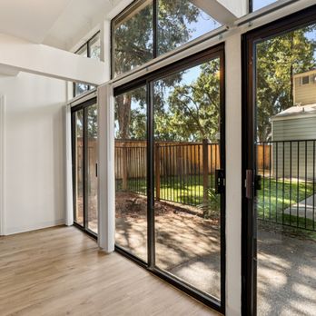 Le Tournesol Apartments - Apartments Near Me - Davis, California Le Tournesol Apartments - Apartments Near Me - Davis, California