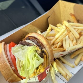 In-N-Out Burgers - Fast Food Near Me - Henderson, Nevada In-N-Out Burgers - Fast Food Near Me - Henderson, Nevada