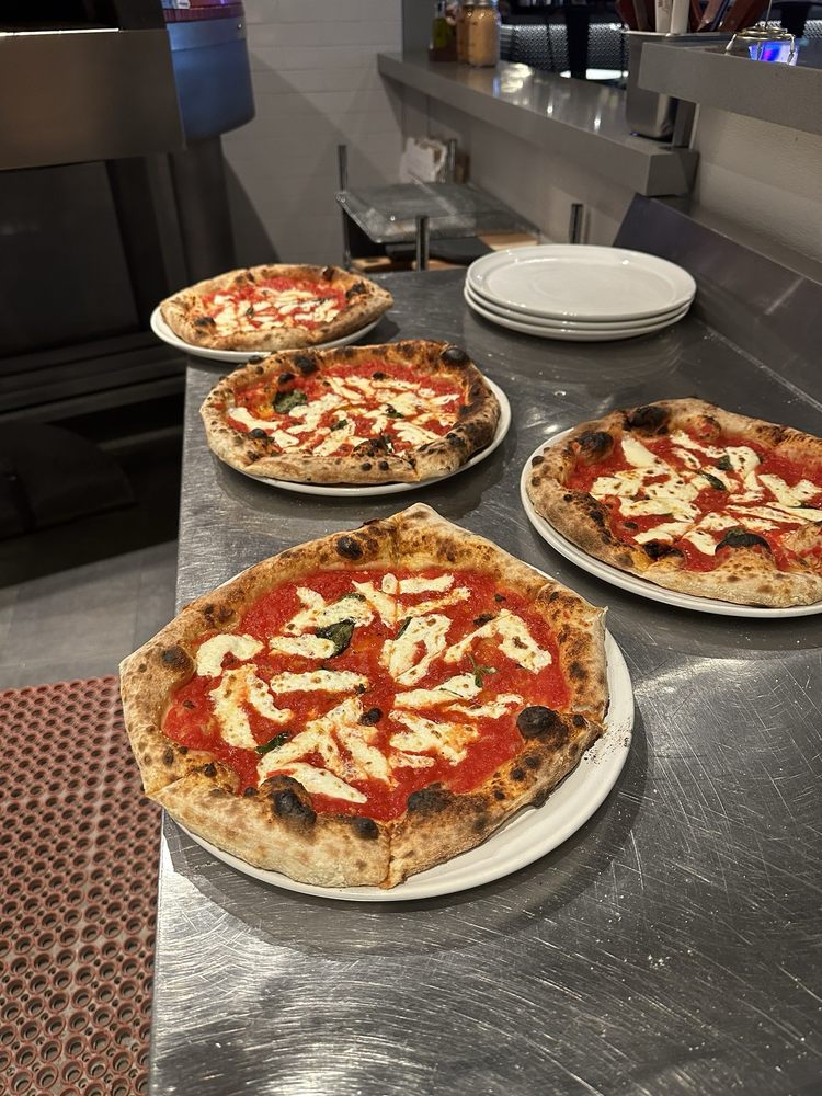 Michaelangelos Wood Fired Pizza & Pasta