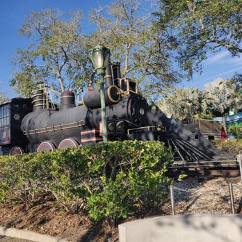 Universal Studios Florida - Reminder of the Back to the Future ride - Amusement Parks Near Me - Orlando, Florida Universal Studios Florida - Reminder of the Back to the Future ride - Amusement Parks Near Me - Orlando, Florida