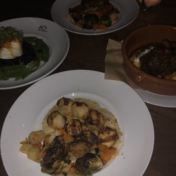 Seasons 52 - New American Near Me - Troy, Michigan