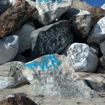 Will Rogers State Beach - the tagged rocks we were next to - Beaches Near Me - Pacific Palisades, California