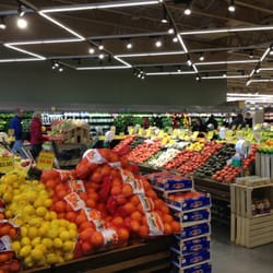 There is a large selection of produce.