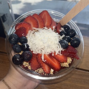Jaz Cafe & Kitchen - Acai Bowl 3 without Bananas - Juice Bars & Smoothies Near Me - Los Angeles, California Jaz Cafe & Kitchen - Acai Bowl 3 without Bananas - Juice Bars & Smoothies Near Me - Los Angeles, California