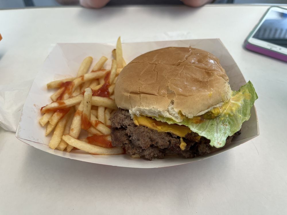 Cookees Drive-In Logo