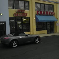 Artistic Custom Framing & Gallery - Front door