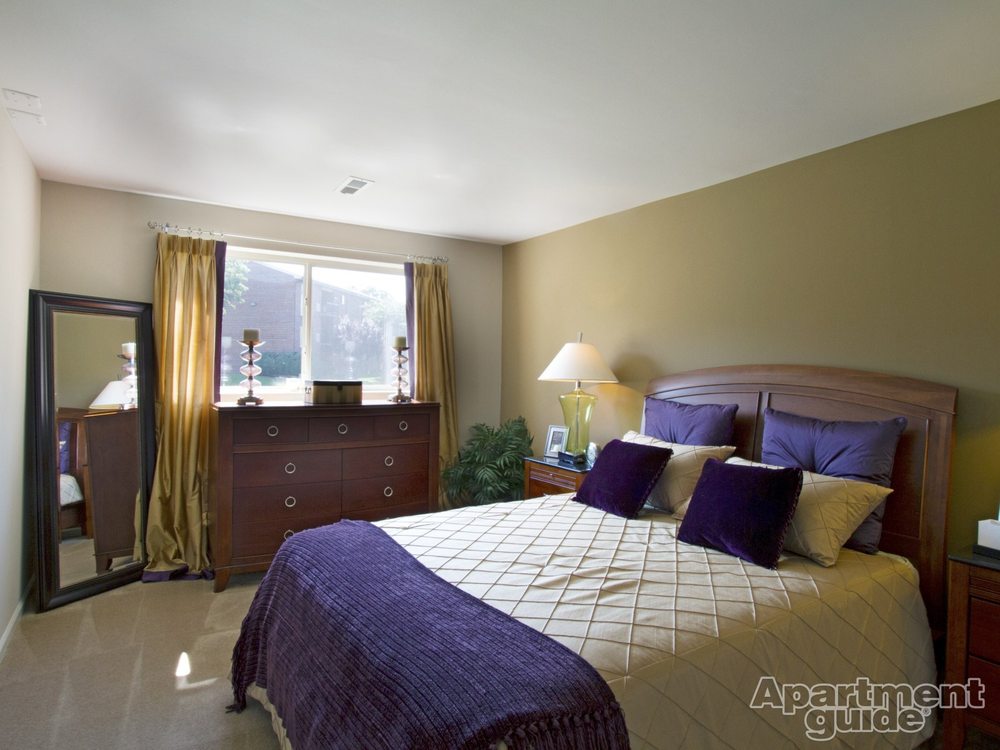 FOXBOROUGH ESTATES Updated August 2024 17 Photos 8542 Foxborough