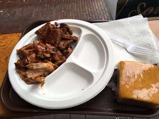 Hole In the Wall BBQ by null